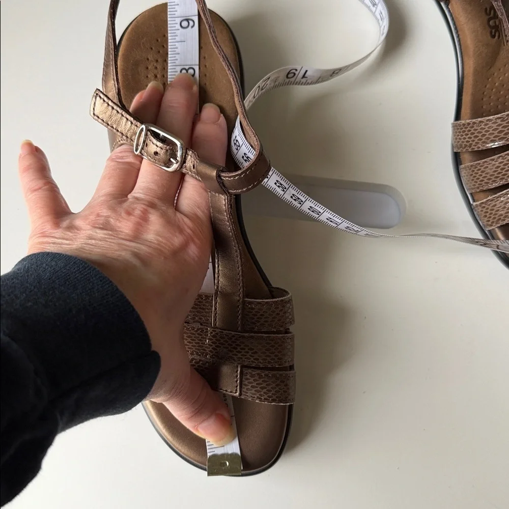 SAS capri strap